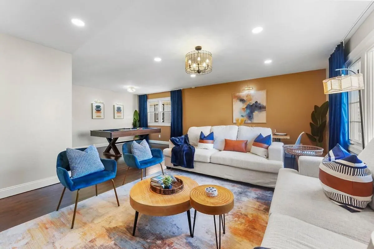 Train 2Min Walk, Free Parking, Pool Table, Nyc 30Min Apartment Bayonne 0*,  United States