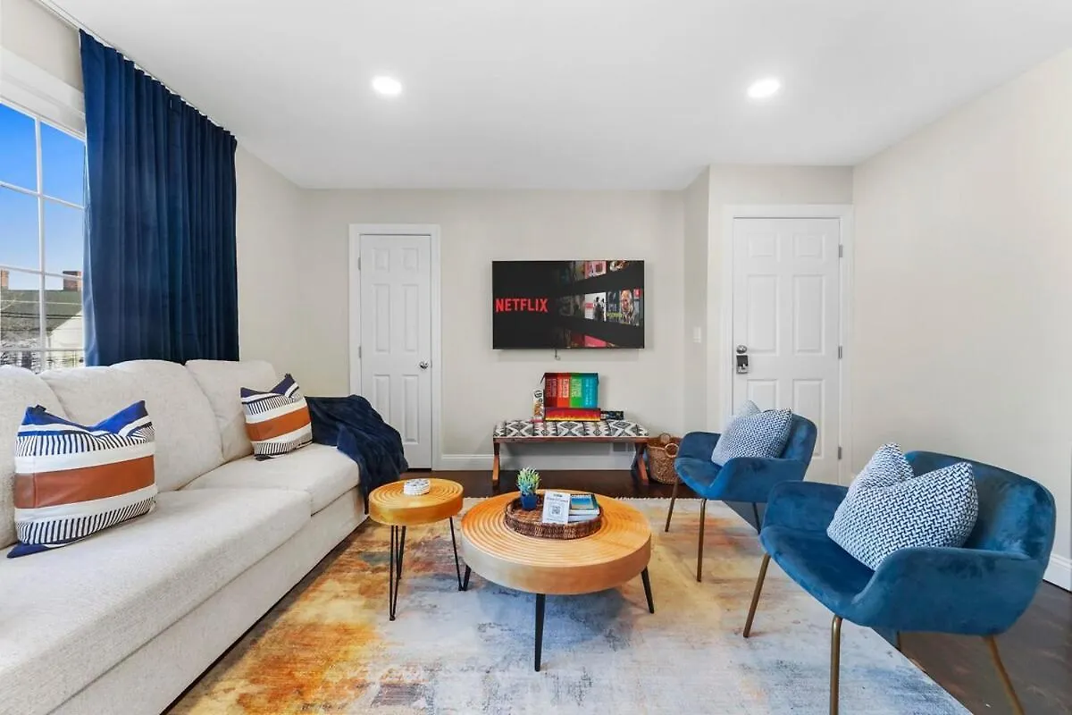 Train 2Min Walk, Free Parking, Pool Table, Nyc 30Min Apartment Bayonne 0*,