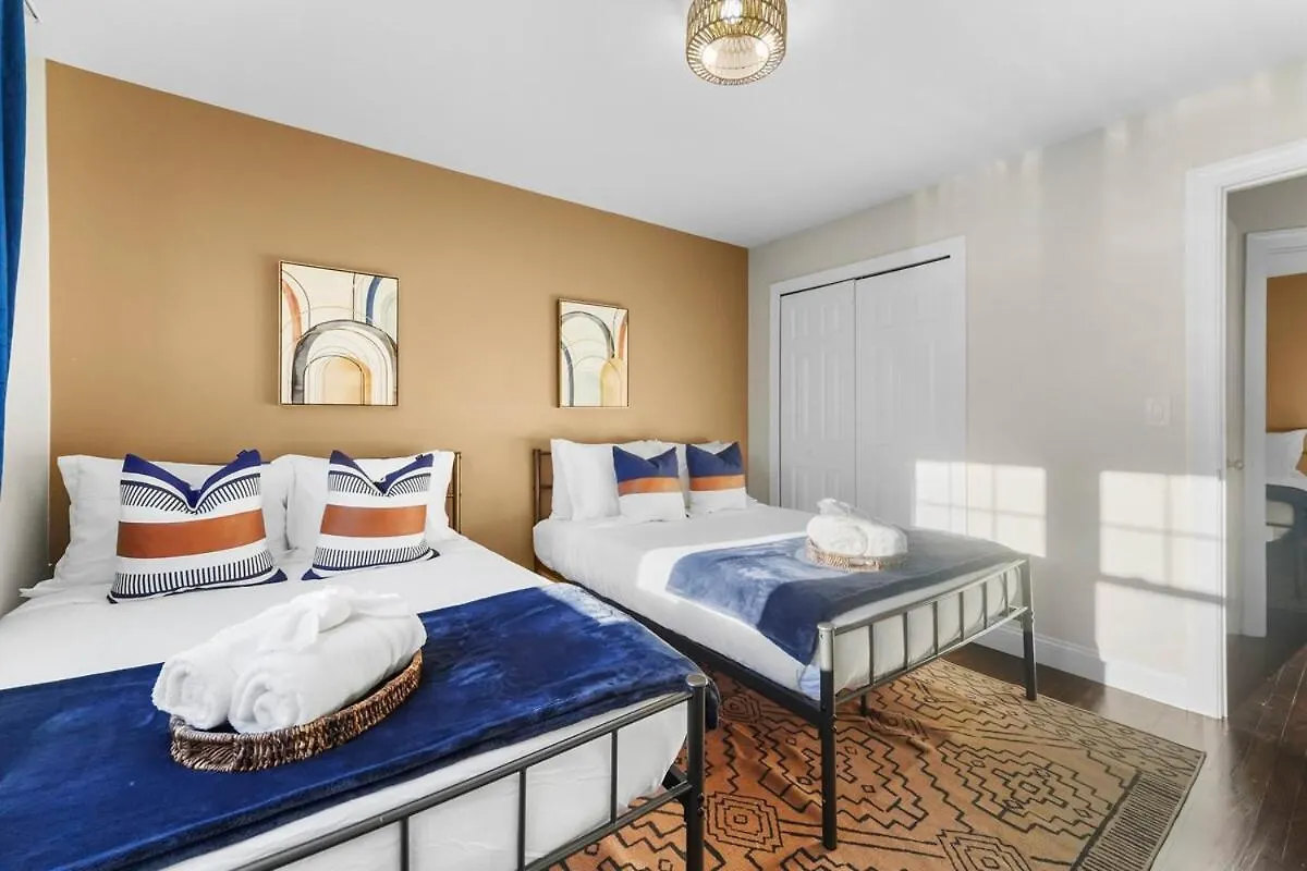 Train 2Min Walk, Free Parking, Pool Table, Nyc 30Min Apartment Bayonne