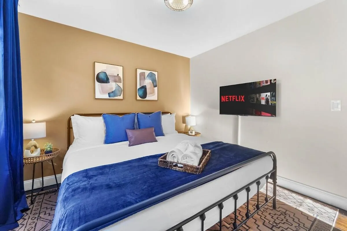 Train 2Min Walk, Free Parking, Pool Table, Nyc 30Min Apartment Bayonne 0*,